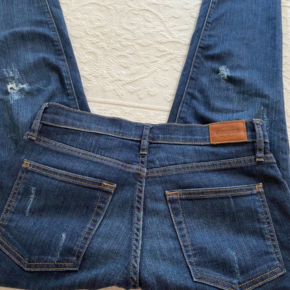 Fossil Slim Boyfriend Dark Wash Jeans Size 25 some distressing 5 pocket Casual - Picture 9 of 11
